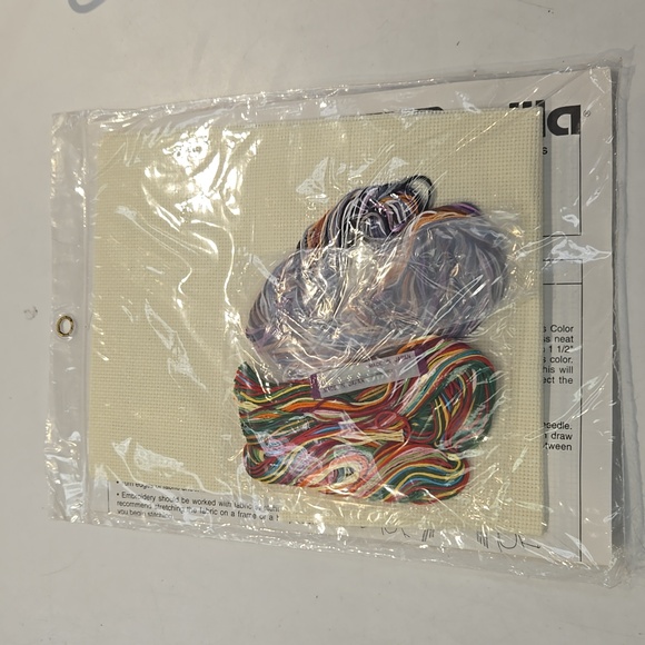 Vintage 1992 Christmas Cross Stitch kit - Picture 2 of 4